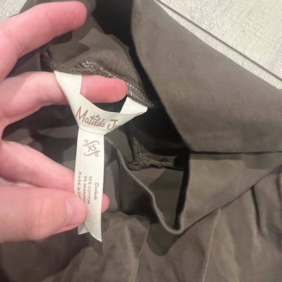 Matilda Jane Olive Wide Leg Tiered Pants - Picture 4 of 4